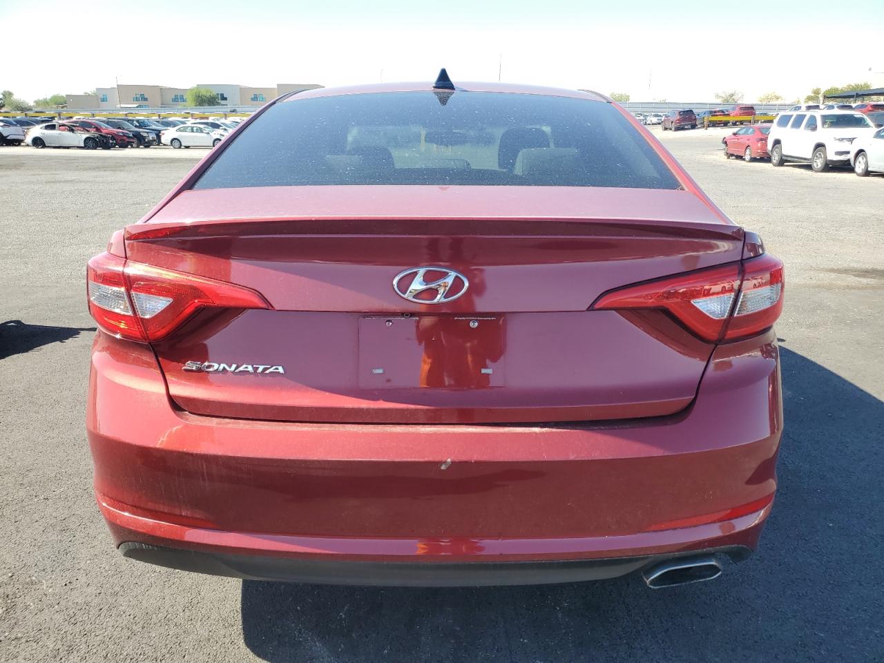 2016 Hyundai Sonata Se VIN: 5NPE24AF4GH281842 Lot: 63702375