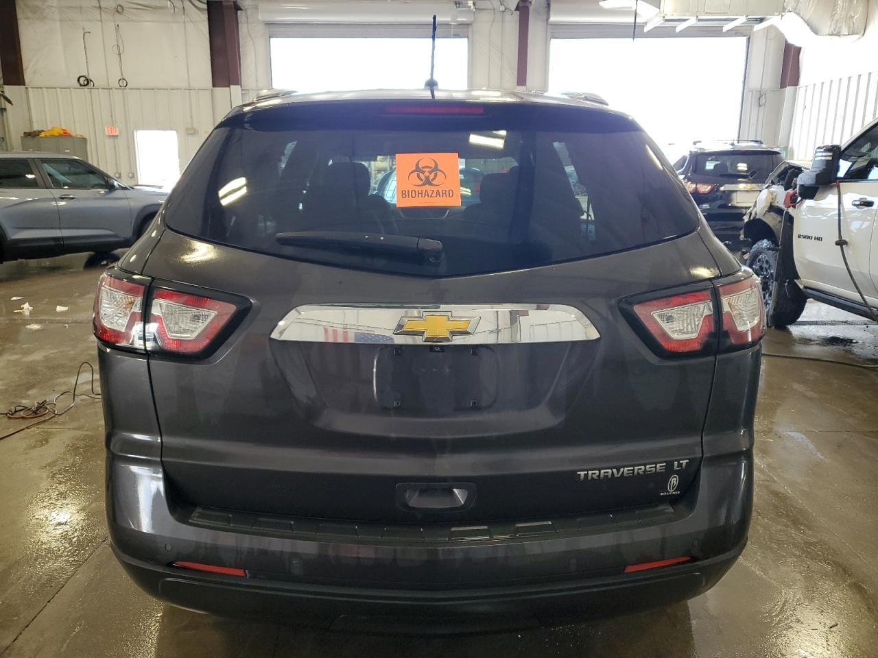1GNKRGKD1FJ341084 2015 Chevrolet Traverse Lt