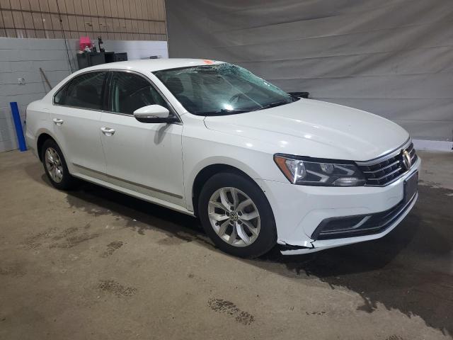  VOLKSWAGEN PASSAT 2016 White
