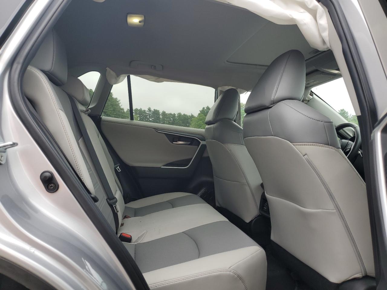 2022 Toyota Rav4 Limited VIN: 2T3N1RFV2NC266957 Lot: 63677945
