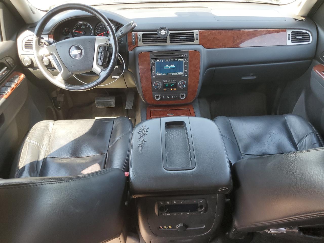 2010 Chevrolet Tahoe K1500 Ltz VIN: 1GNUKCE08AR117979 Lot: 64802225