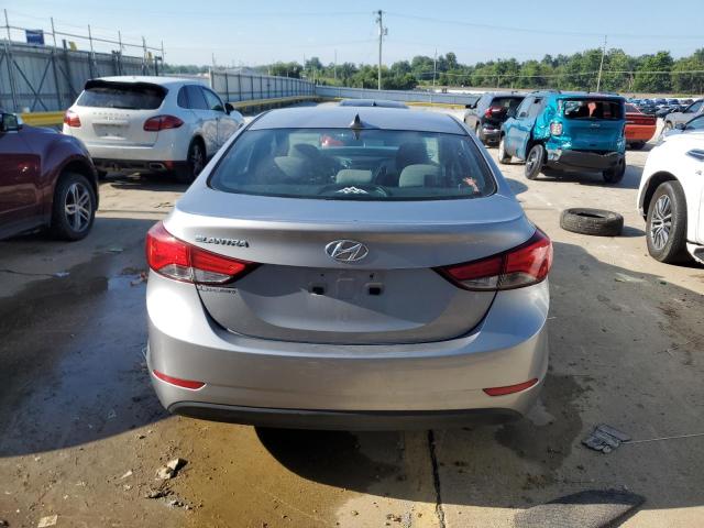  HYUNDAI ELANTRA 2015 Srebrny