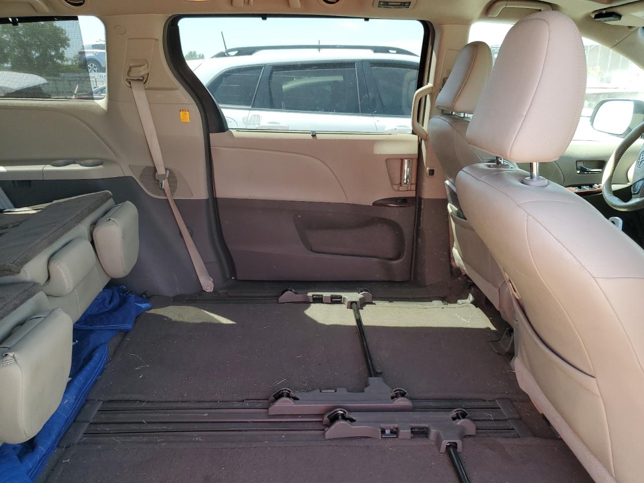 5tdyk3dc6cs230792 5TDYK3DC6CS230792 2012 Toyota Sienna Xle