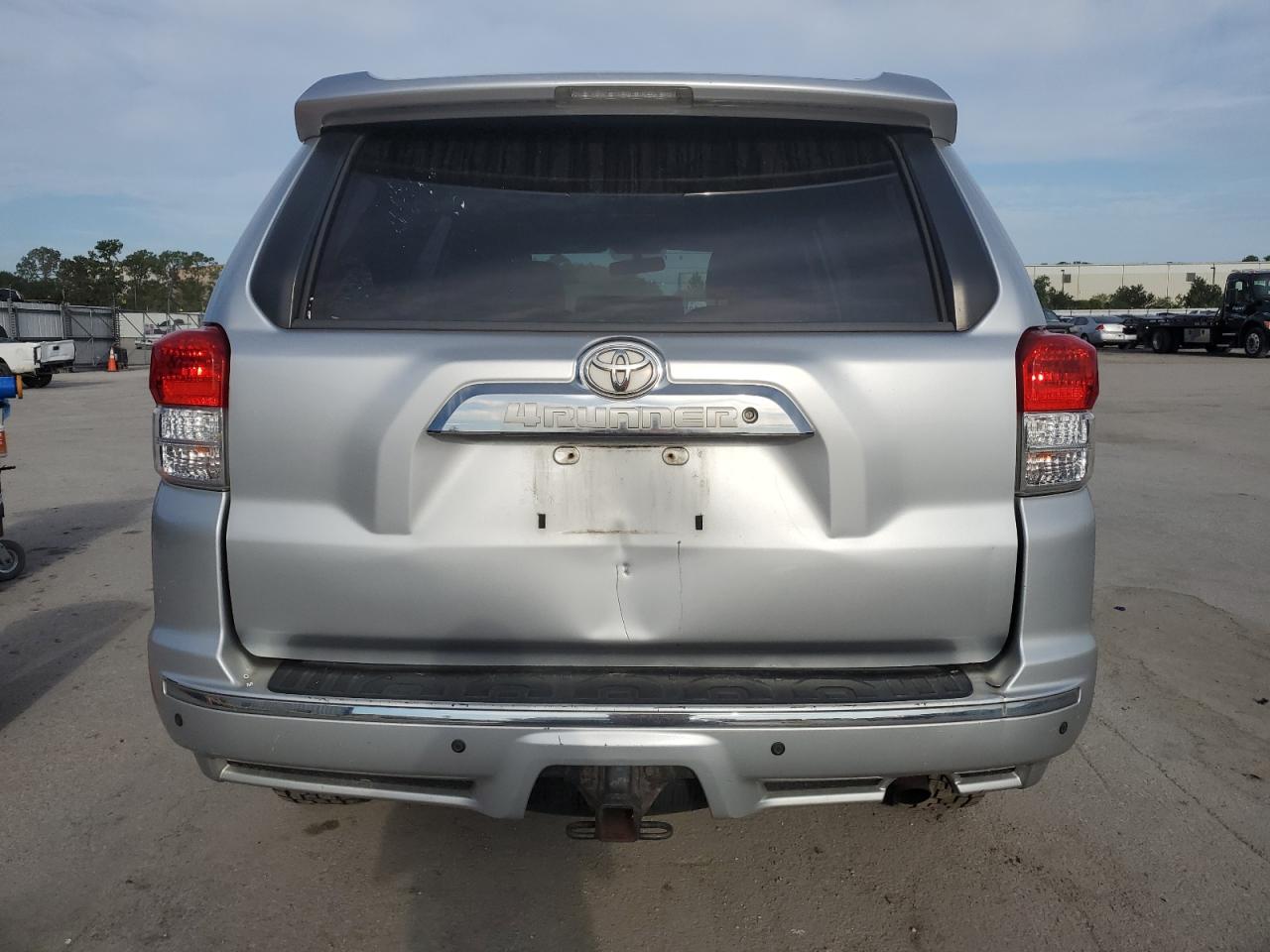 2011 Toyota 4Runner Sr5 VIN: JTEBU5JR8B5070449 Lot: 66011875