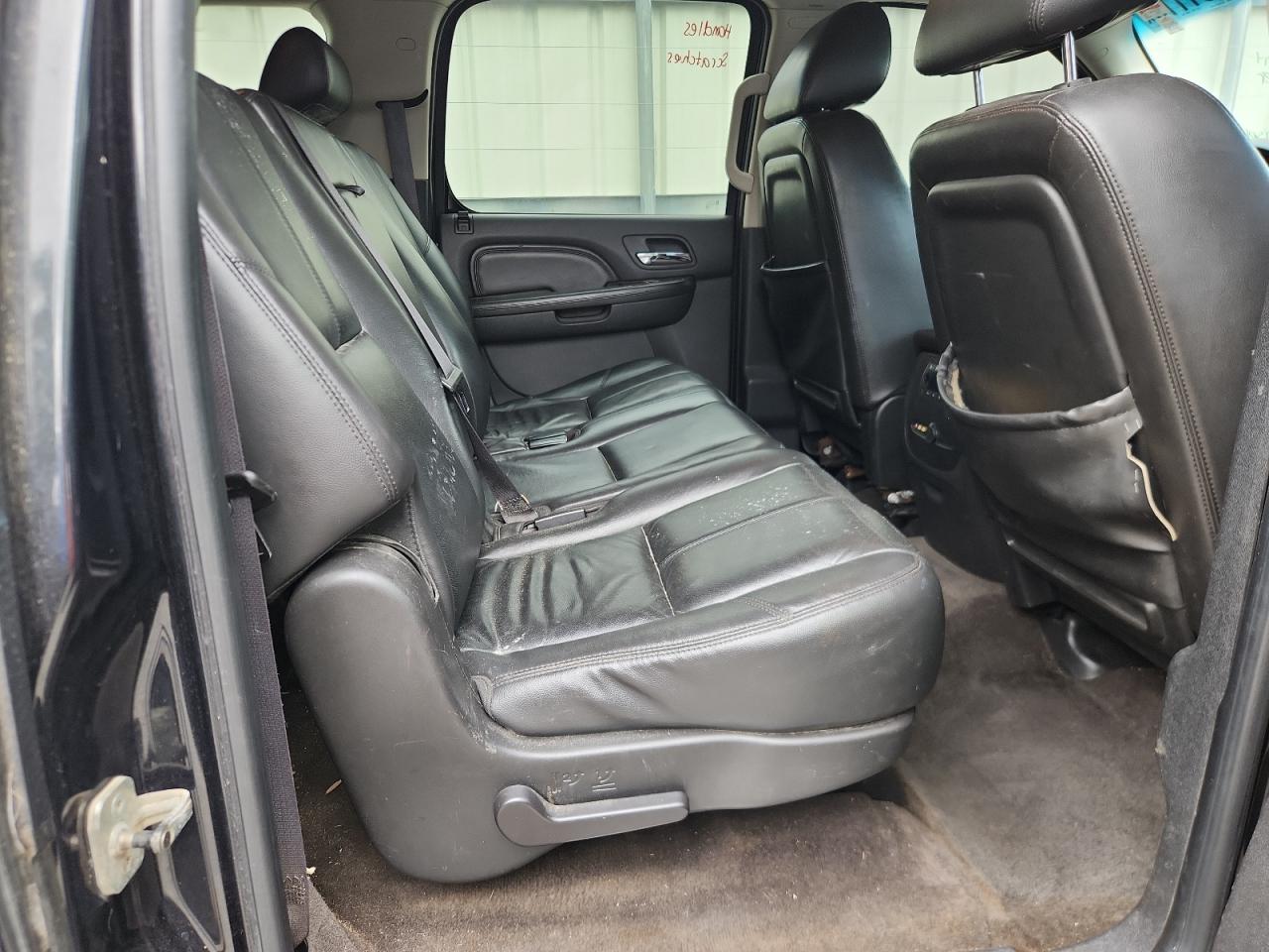 2011 GMC Yukon Xl Denali VIN: 1GKS2MEF9BR165913 Lot: 62501115