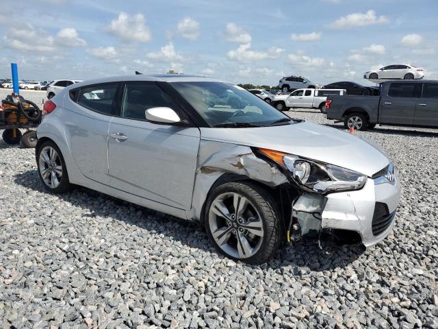  HYUNDAI VELOSTER 2016 Серебристый