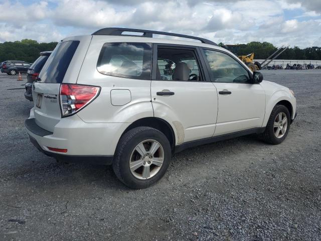  SUBARU FORESTER 2012 Biały