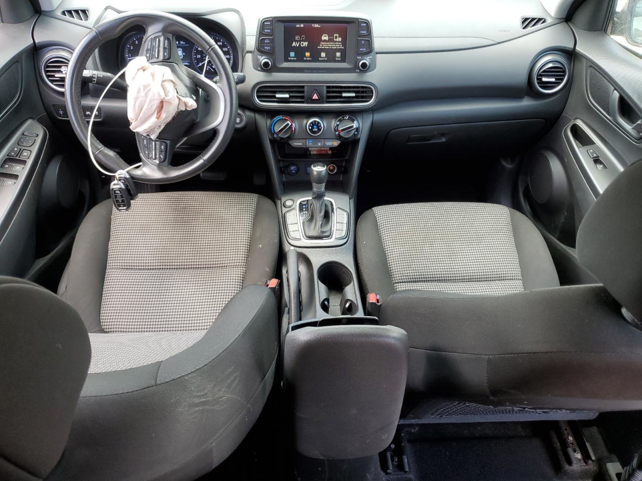 2020 Hyundai Kona Sel VIN: KM8K22AA8LU517755 Lot: 66041235