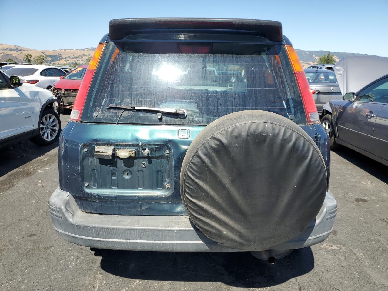 1998 Honda Cr-V Lx VIN: JHLRD284XWC015520 Lot: 64437905