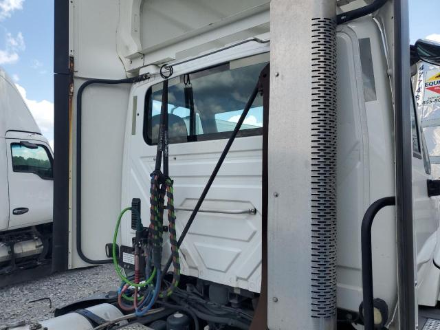 2017 INTERNATIONAL PROSTAR SEMI TRUCK