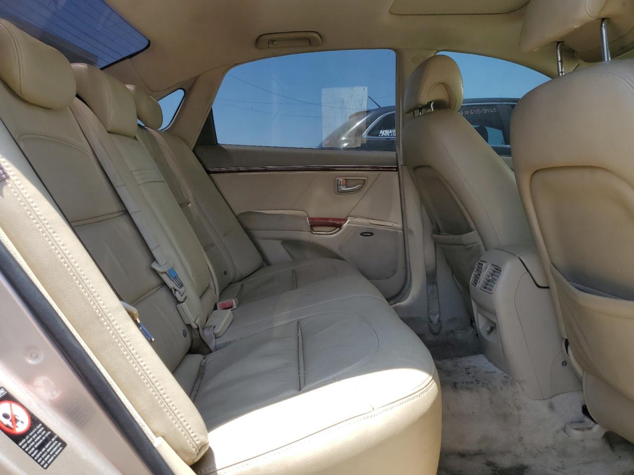 2007 Hyundai Azera Se VIN: KMHFC46F07A232053 Lot: 63674535