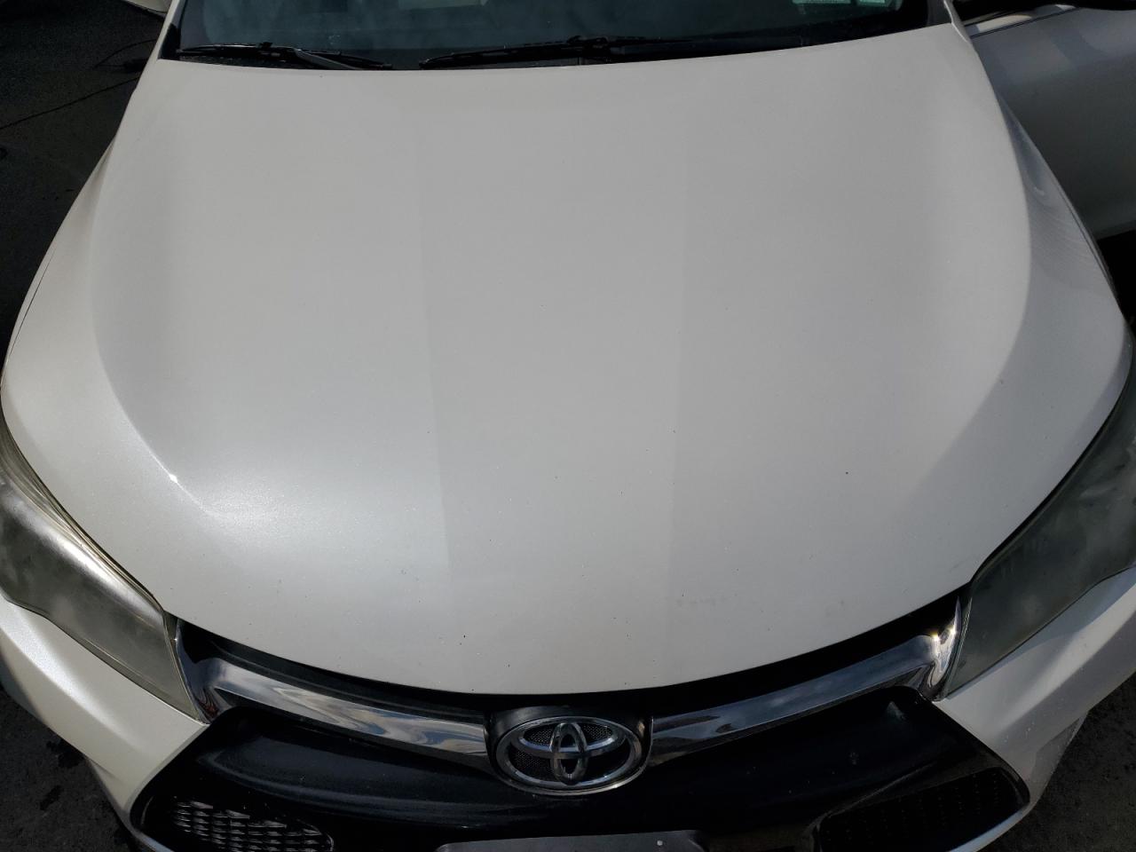 2015 Toyota Camry Le VIN: 4T1BF1FK4FU023381 Lot: 62889305