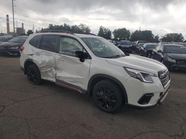  SUBARU FORESTER 2023 Белый