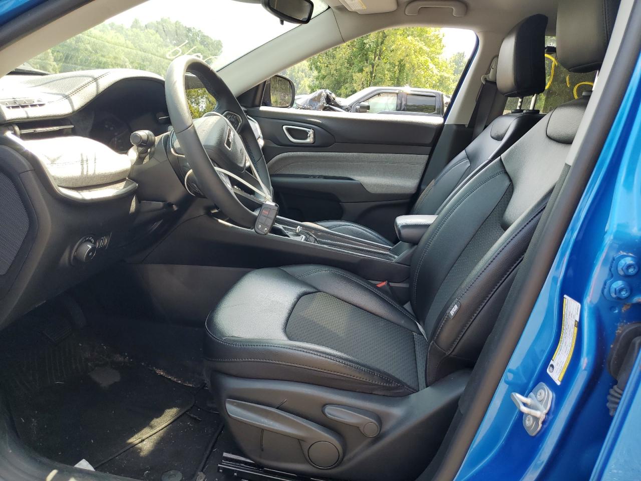 Фото: 3C4NJDBB5NT209821 - 7