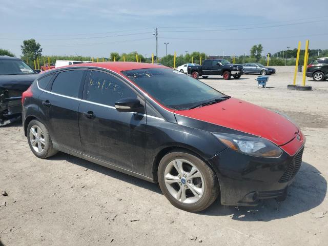 Хэтчбеки FORD FOCUS 2012 Красный