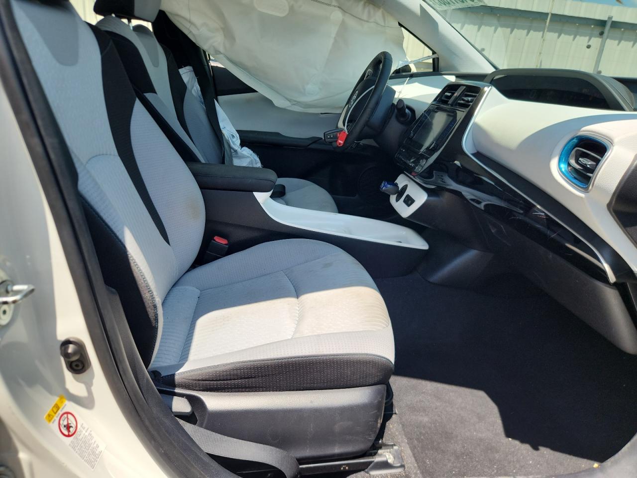 2016 Toyota Prius VIN: JTDKARFU0G3005647 Lot: 64317565
