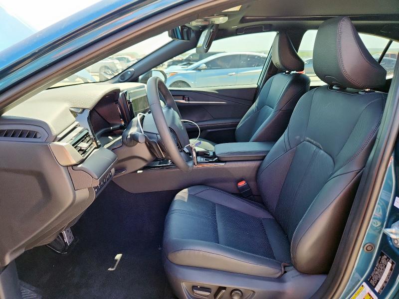  TOYOTA CAMRY 2025 Зеленый