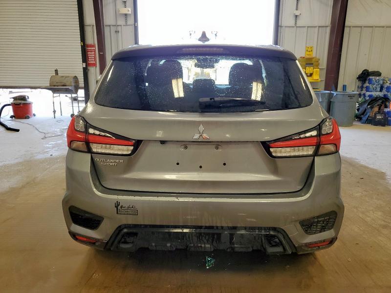  MITSUBISHI OUTLANDER 2021 Srebrny