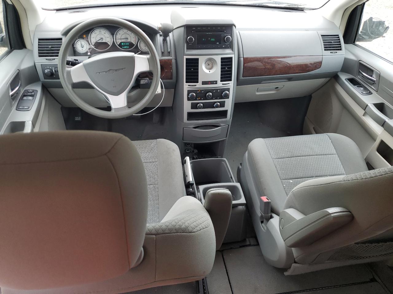 2010 Chrysler Town & Country Lx VIN: 2A4RR4DE6AR213840 Lot: 65094575