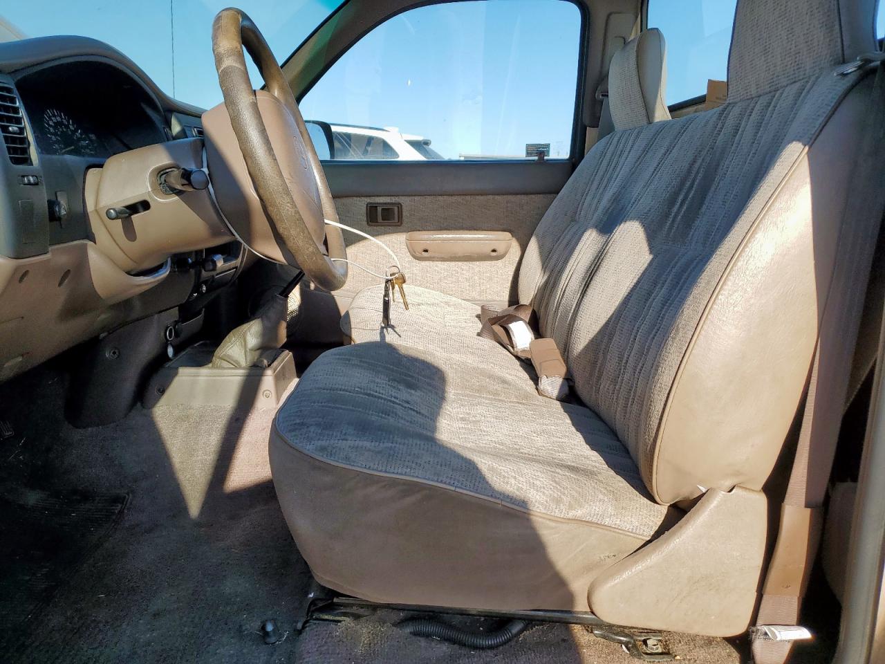 1998 Toyota Tacoma VIN: 4TANL42NXWZ045329 Lot: 66094255
