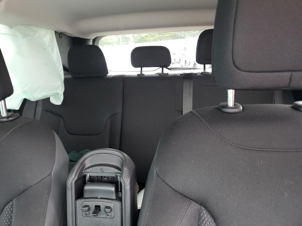 2020 Jeep Renegade Latitude VIN: ZACNJBBB7LPL83413 Lot: 65178815