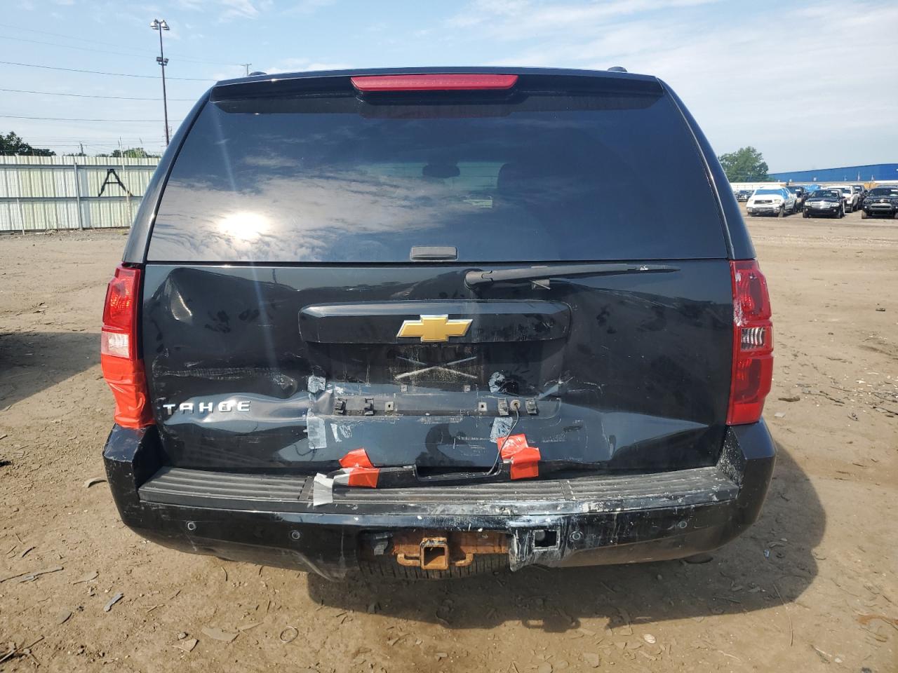 1GNSKBE05DR181063 2013 Chevrolet Tahoe K1500 Lt