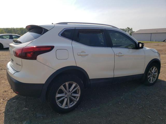  NISSAN ROGUE 2017 White