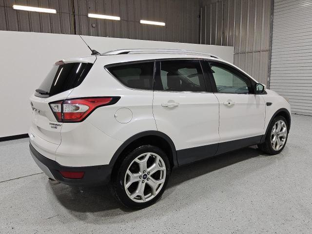  FORD ESCAPE 2018 Белы