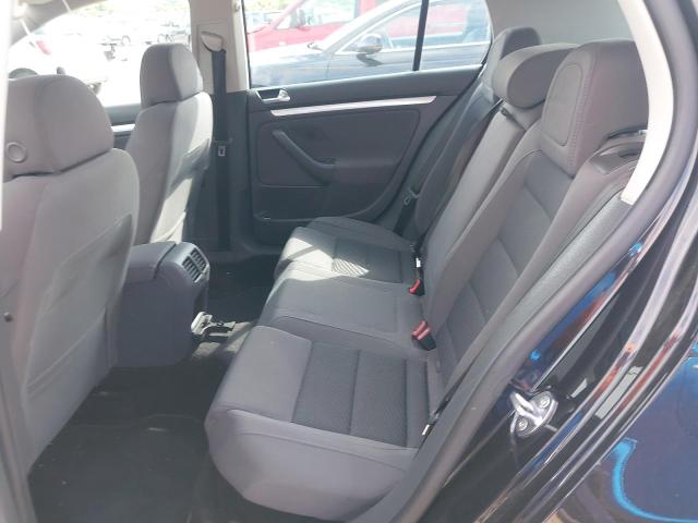 2006 VOLKSWAGEN GOLF R32