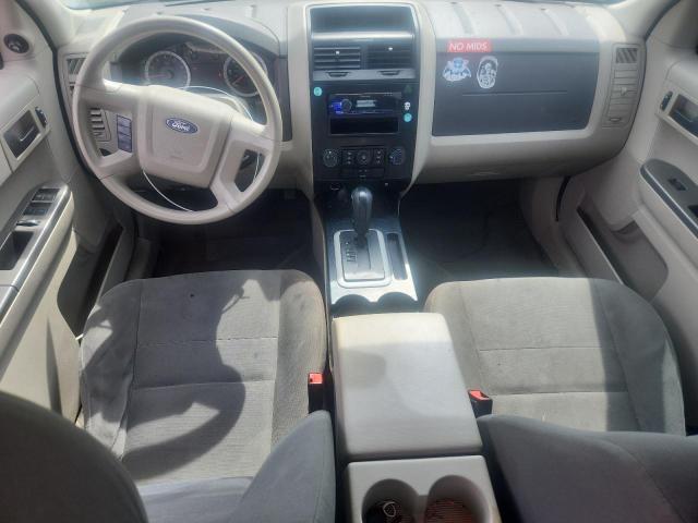  FORD ESCAPE 2012 Srebrny