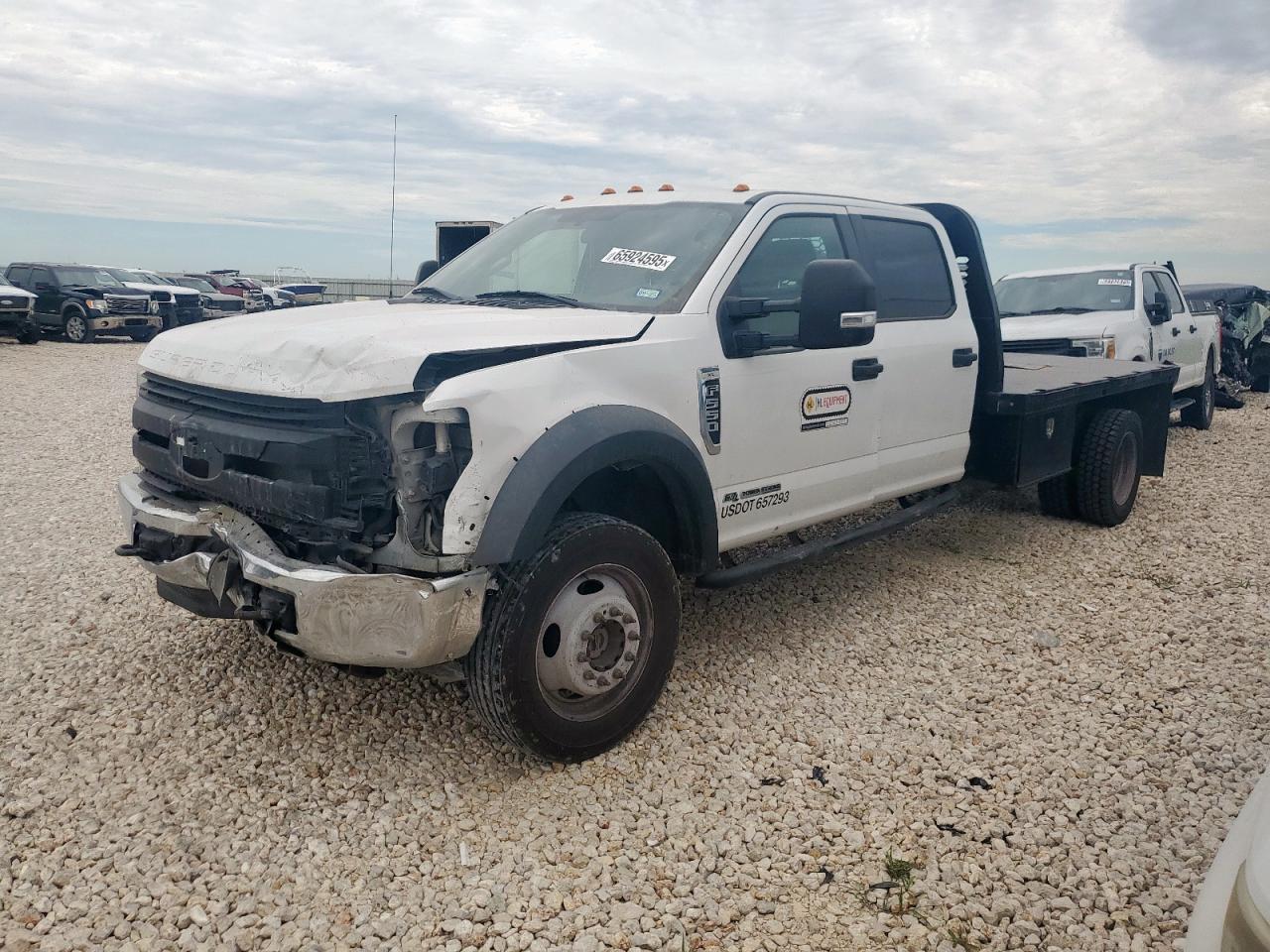 2019 Ford F550 Super Duty white null diesel 1FD0W5HT0KEG10525 photo #1