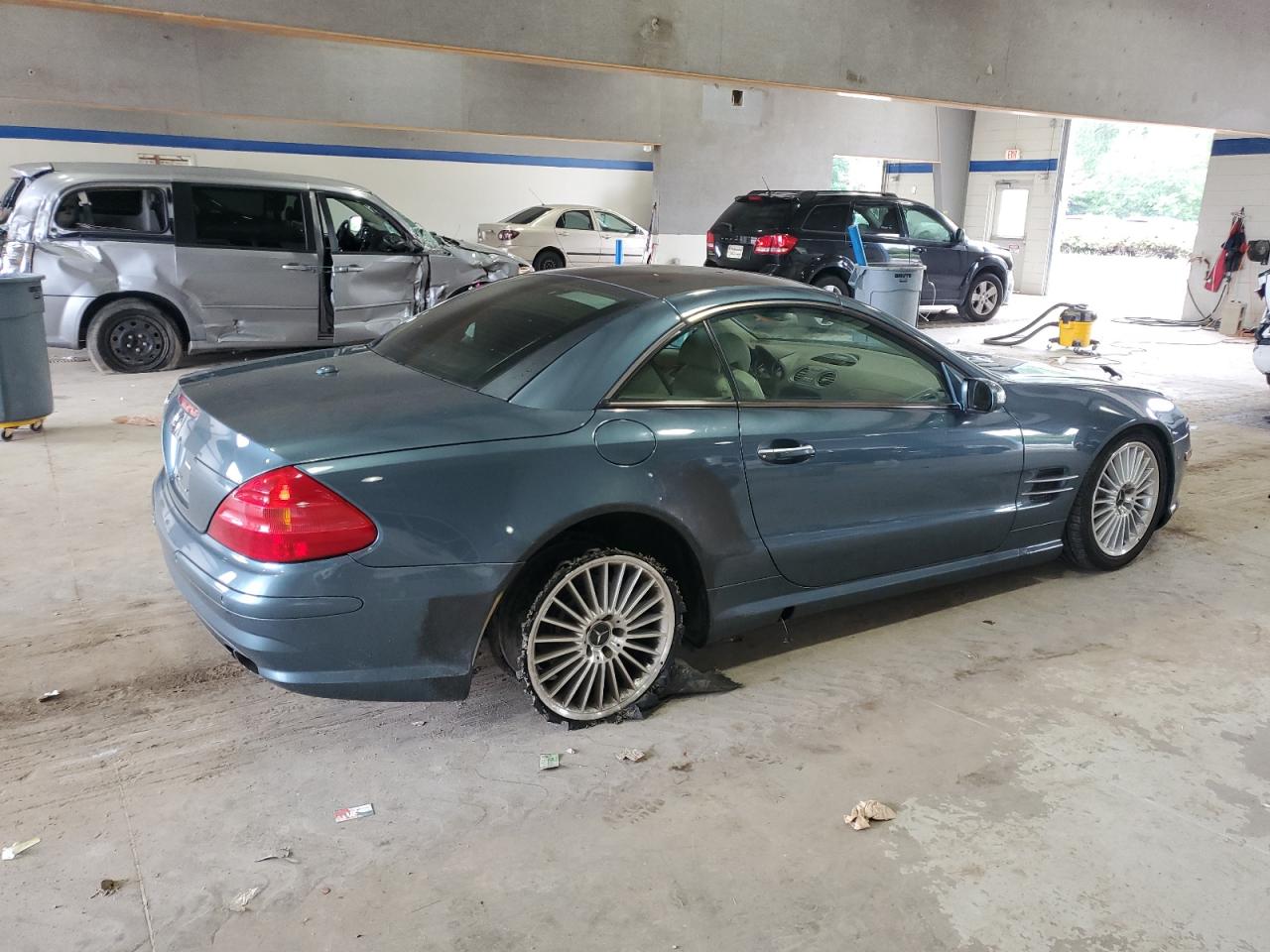 2005 Mercedes-Benz Sl 500 VIN: WDBSK75F15F095292 Lot: 64932475