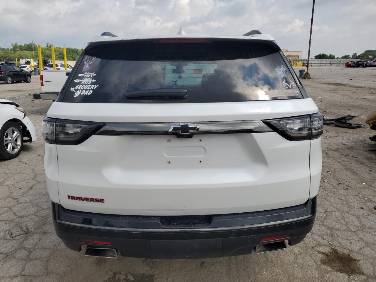 2018 Chevrolet Traverse Premier VIN: 1GNERKKW8JJ211040 Lot: 66314655
