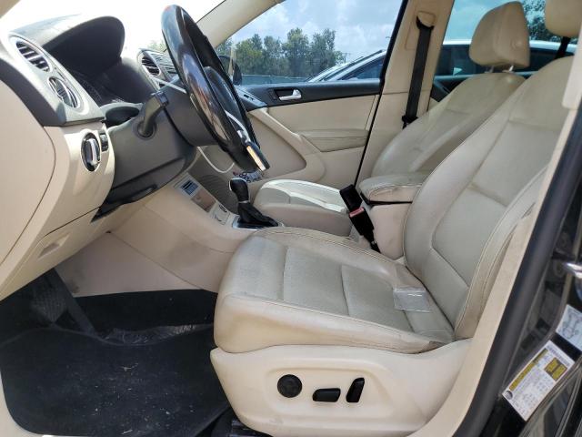 Parquets VOLKSWAGEN TIGUAN 2016 Czarny