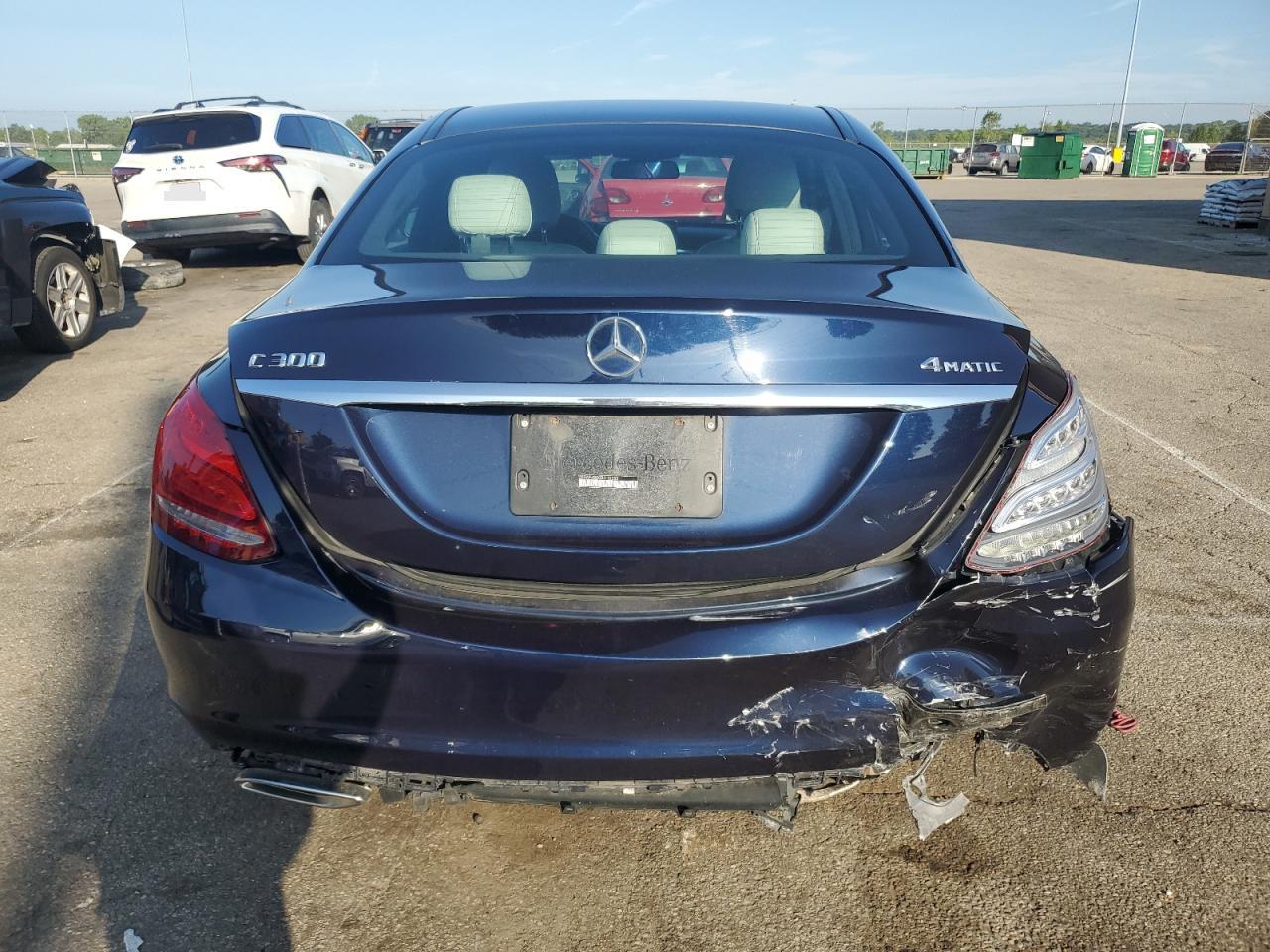 2016 Mercedes-Benz C 300 4Matic VIN: 55SWF4KBXGU110255 Lot: 63594465