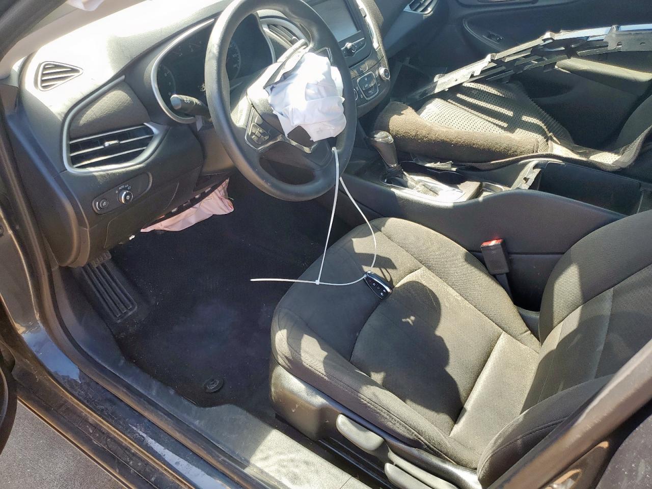 1g1zb5st0jf245121 1G1ZB5ST0JF245121 2018 Chevrolet Malibu Ls