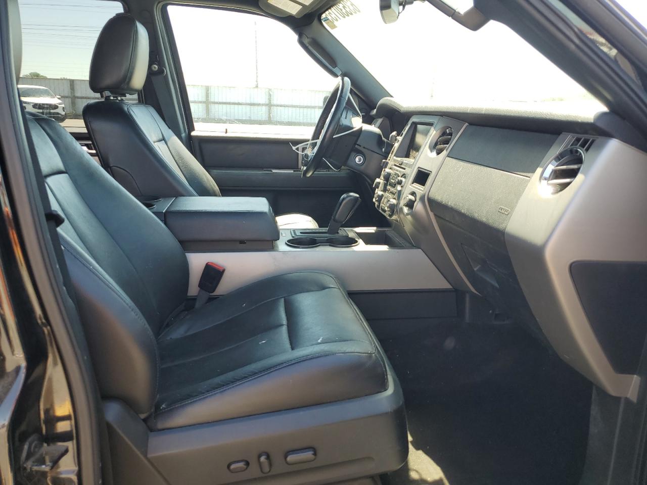 2015 Ford Expedition El Xlt VIN: 1FMJK1JT2FEF43970 Lot: 63530155