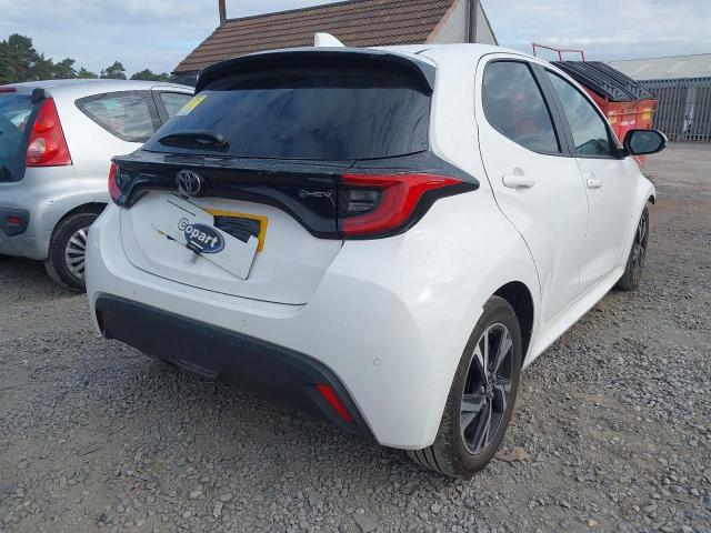 2024 TOYOTA YARIS DESIGN HEV CVT 