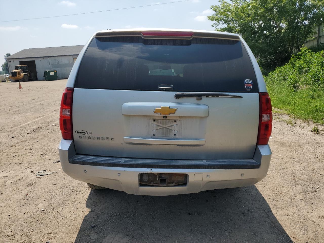 2014 Chevrolet Suburban K1500 Lt VIN: 1GNSKJE72ER199304 Lot: 64958255