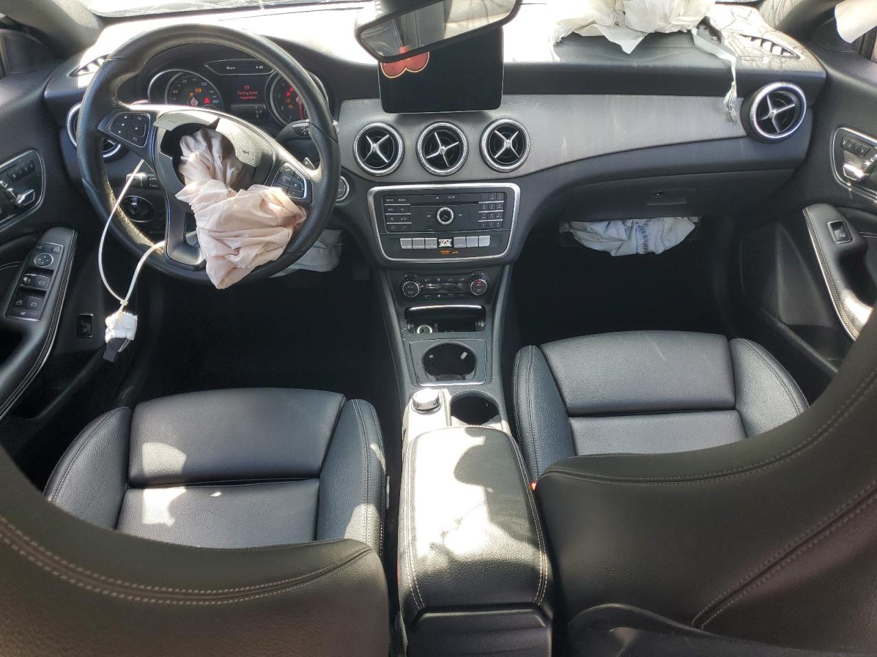 2018 Mercedes-Benz Cla 250 VIN: WDDSJ4EB8JN561452 Lot: 63164615