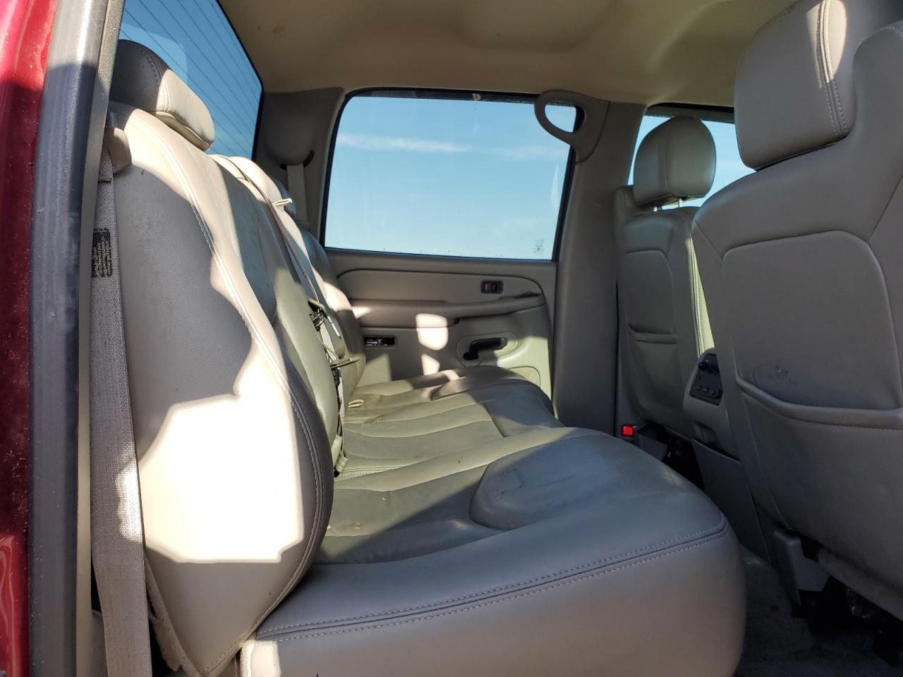 2005 Chevrolet Silverado K1500 VIN: 2GCEK13T851138828 Lot: 64687965