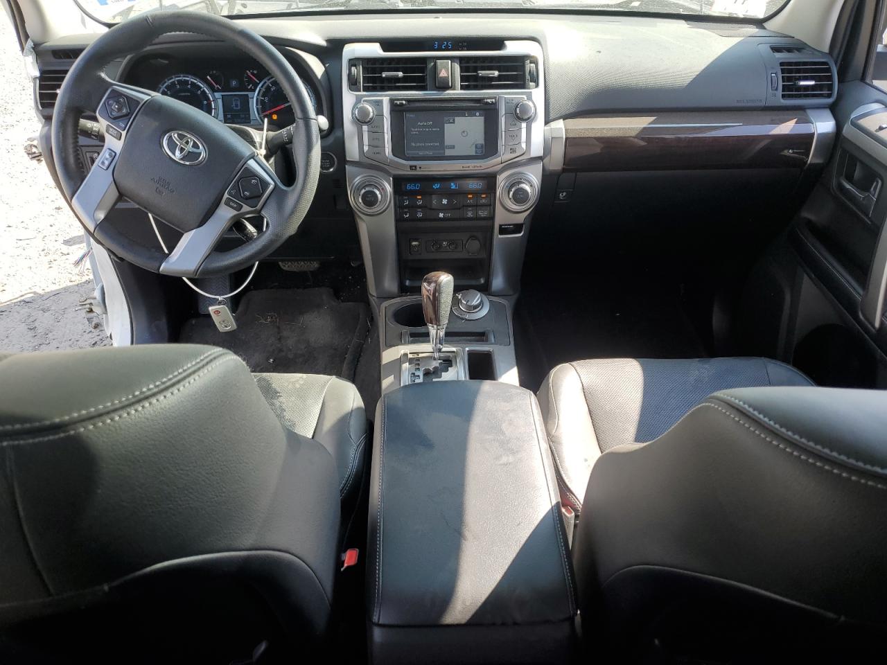 2018 Toyota 4Runner Sr5/Sr5 Premium VIN: JTEBU5JR9J5557335 Lot: 64613535