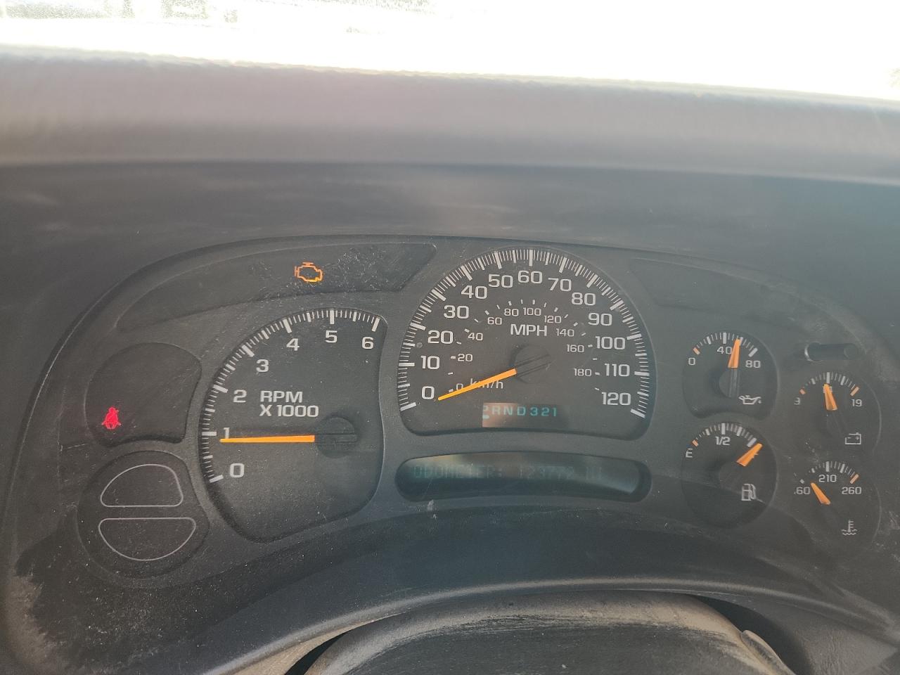 2004 Chevrolet Silverado K1500 VIN: 2GCEK19T341173671 Lot: 64007935