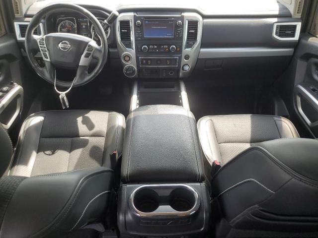 NISSAN TITAN 2017 Черный