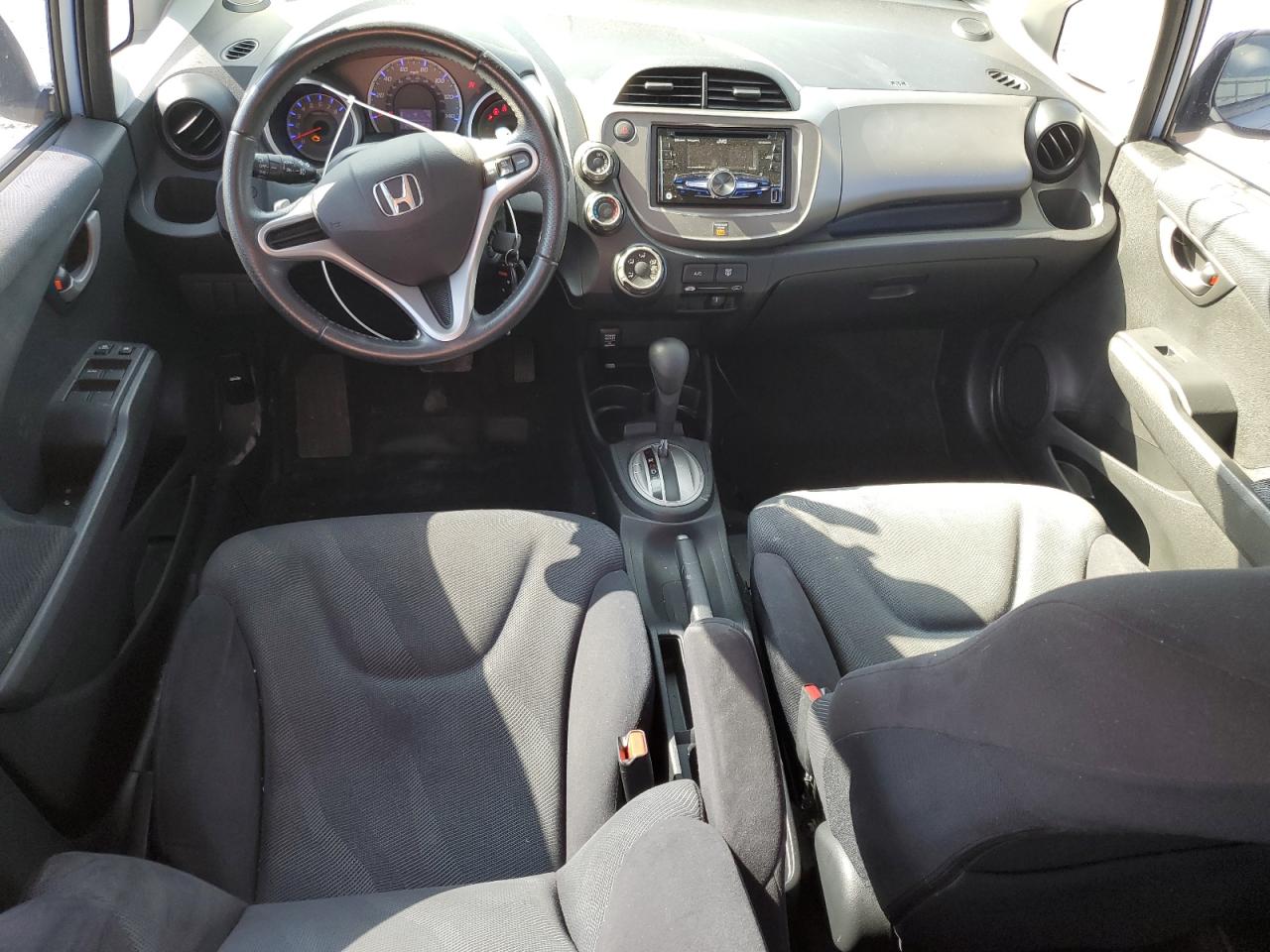 2010 Honda Fit Sport VIN: JHMGE8H40AC027817 Lot: 63510835