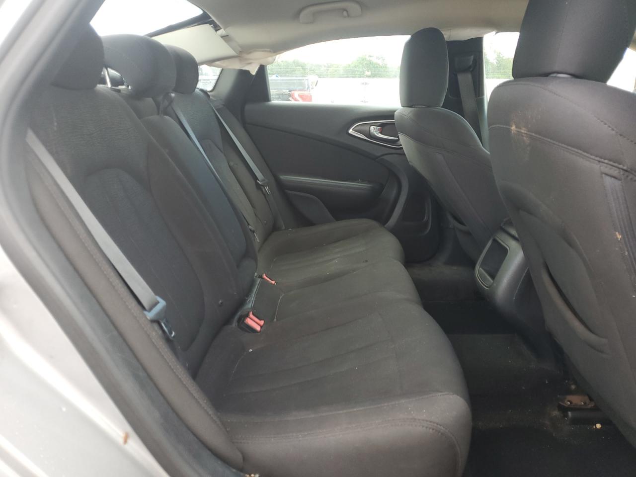 2015 Chrysler 200 Limited VIN: 1C3CCCAB2FN707722 Lot: 64726445