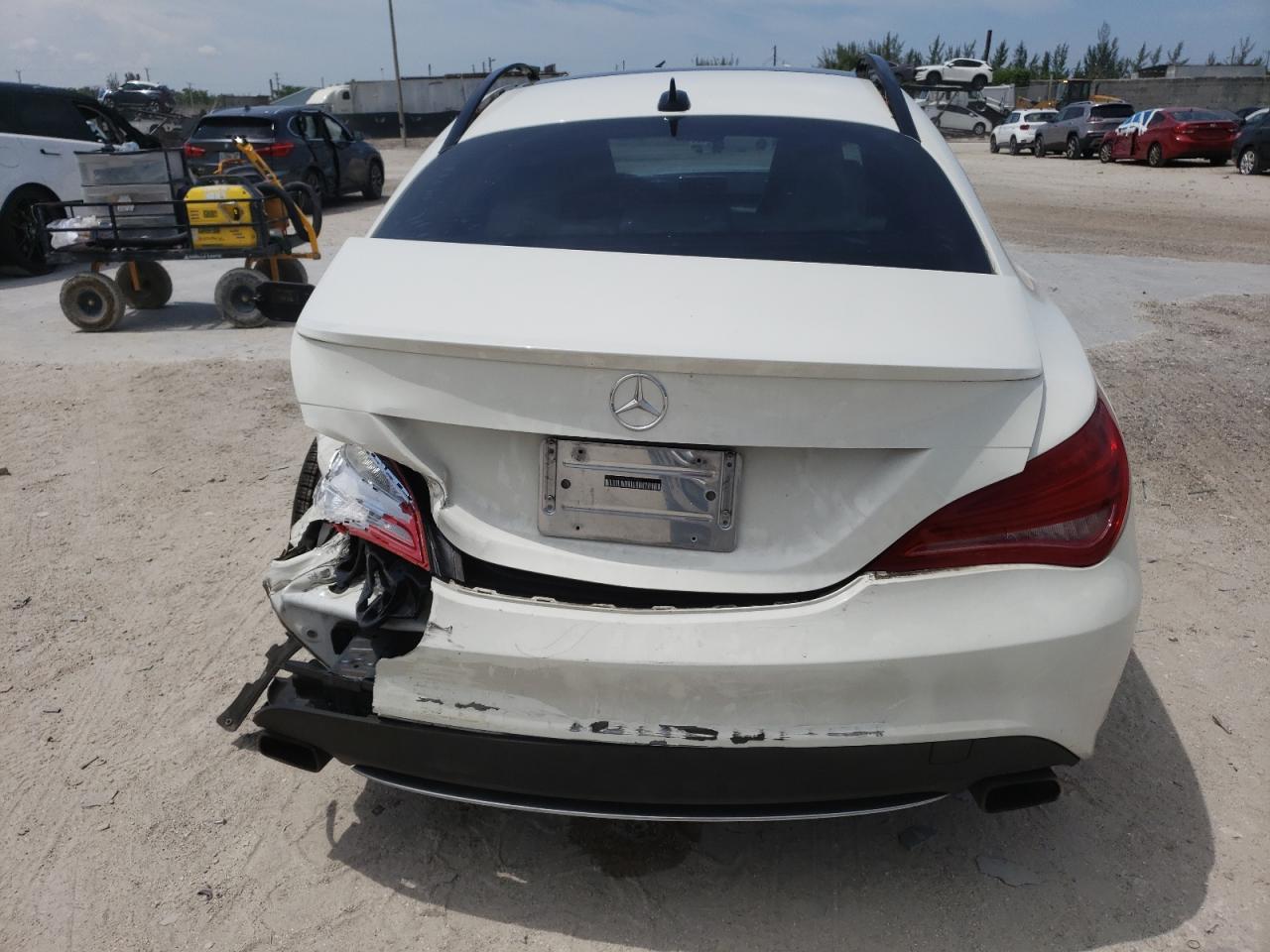2014 Mercedes-Benz Cla 250 VIN: WDDSJ4EB8EN040933 Lot: 63842365