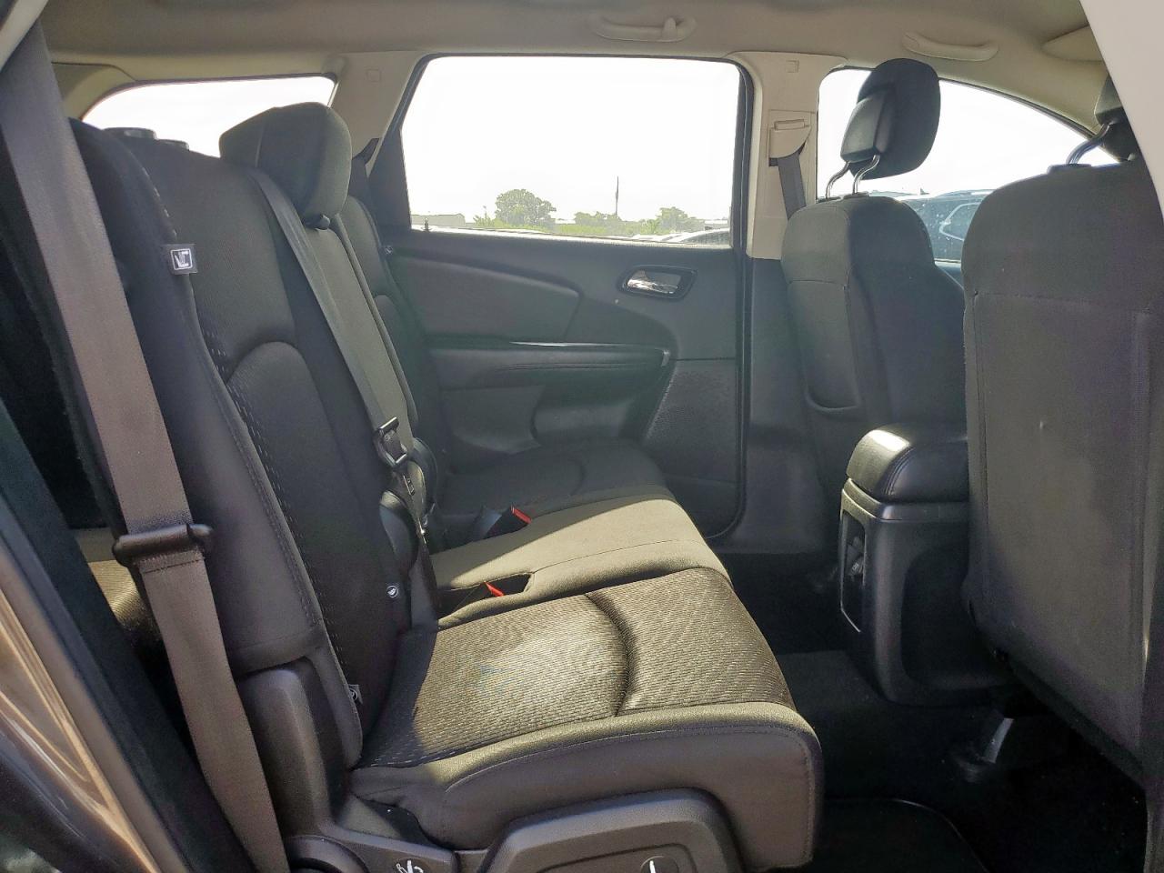 2018 Dodge Journey Se VIN: 3C4PDCAB2JT385389 Lot: 65085385