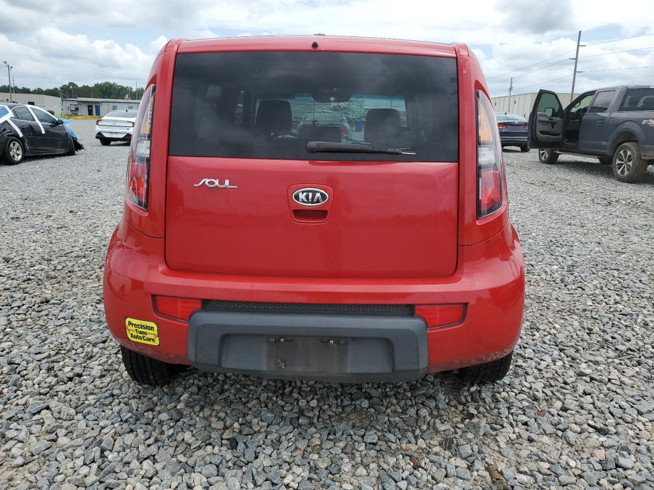 2010 Kia Soul + VIN: KNDJT2A27A7168542 Lot: 63043855