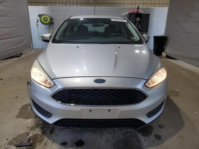 Hatchbacks FORD FOCUS 2016 Srebrny